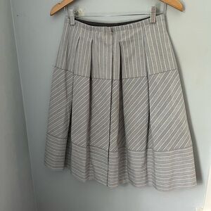 Piazza Sempione Gray Pleated‎ A-Line Skirt Knee-Length
